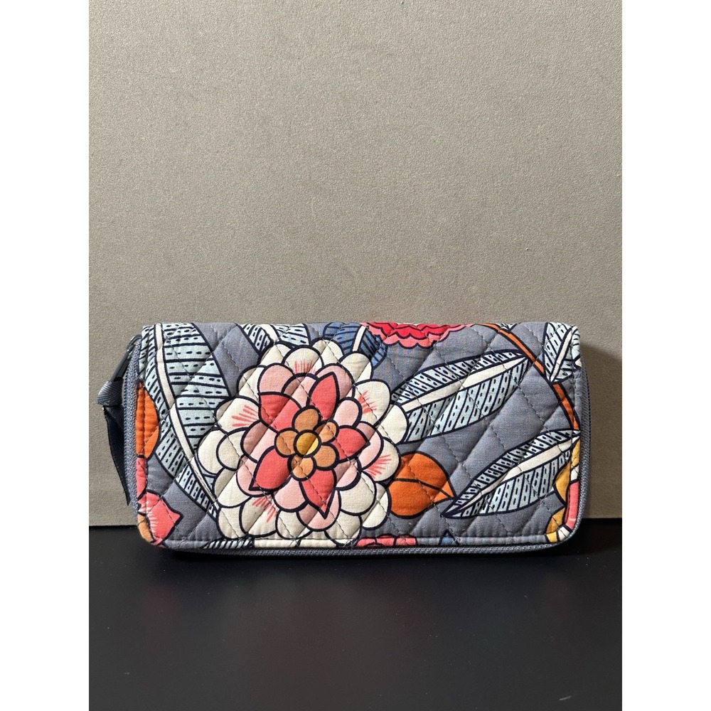 Vera Bradley‎ Wristlet Floral